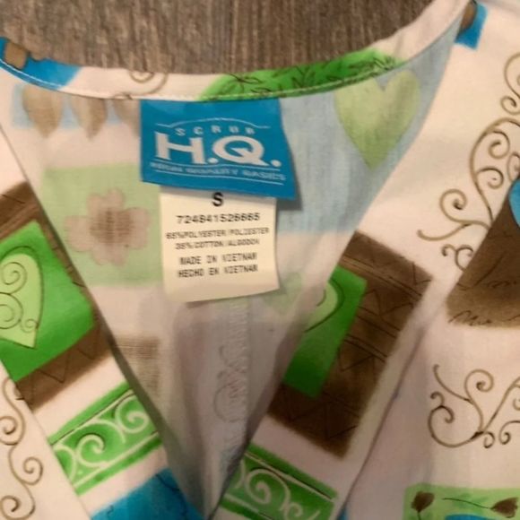 Scrub top - Picture 2 of 2